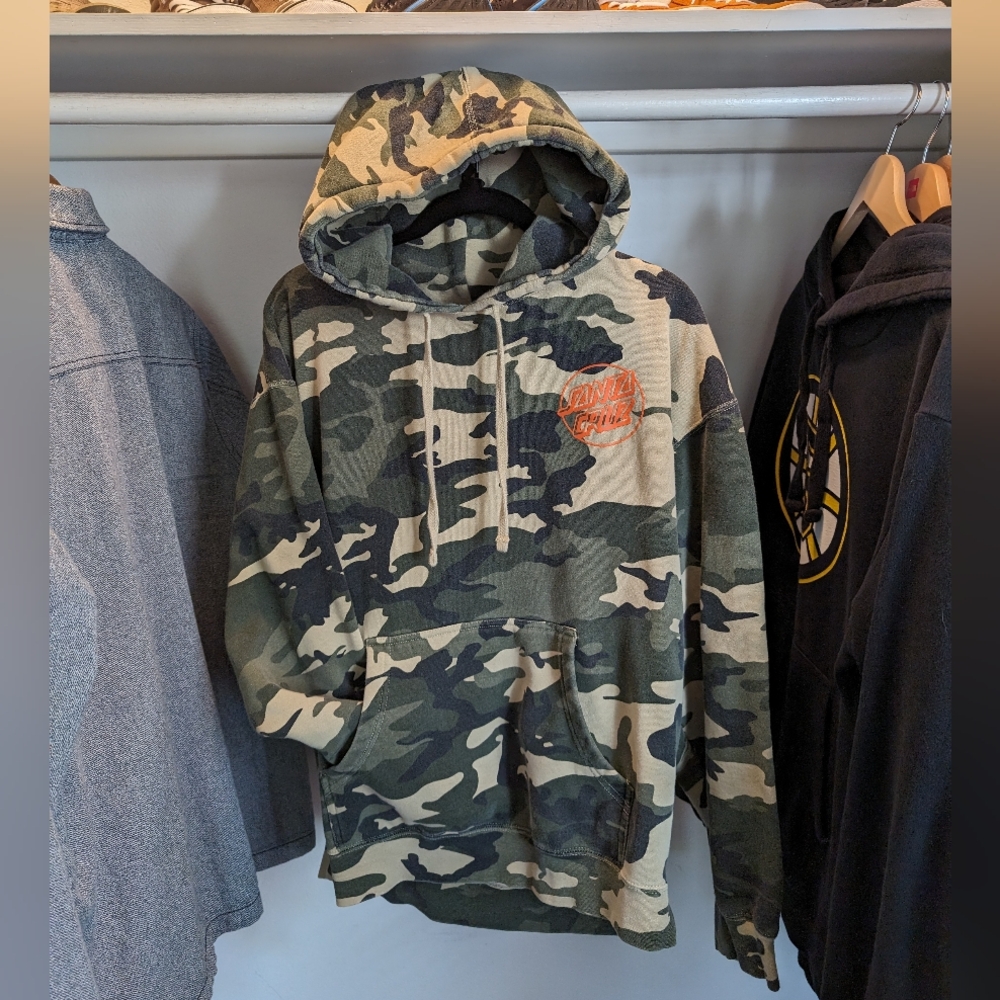 Santa Cruz Camo Sweatshirt